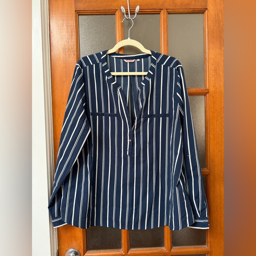 Women’s Navy Stripe V-Neck Top - Nautical / Pyjama Style